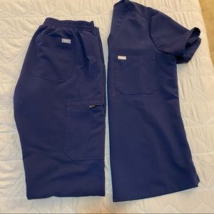 FIGS navy blue small top / small TALL bottoms